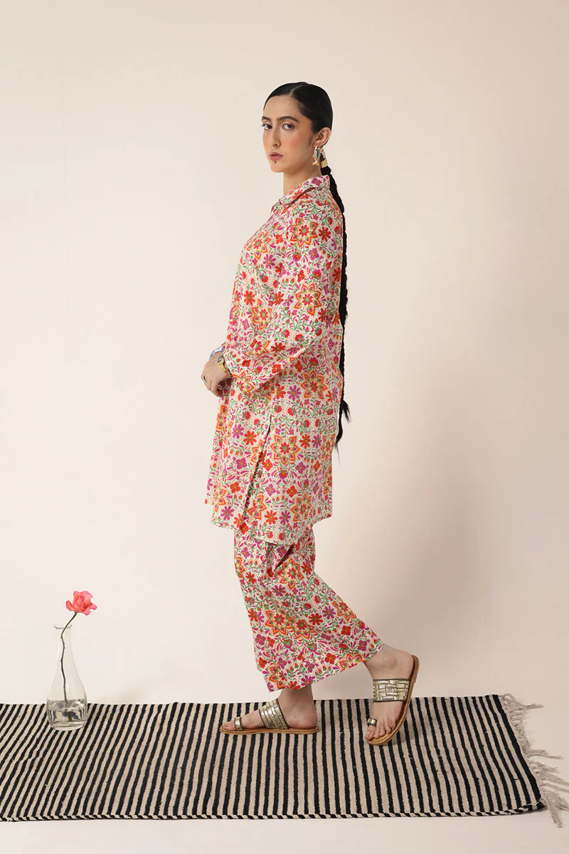 Bold Mexican floral ensemble - Image 13