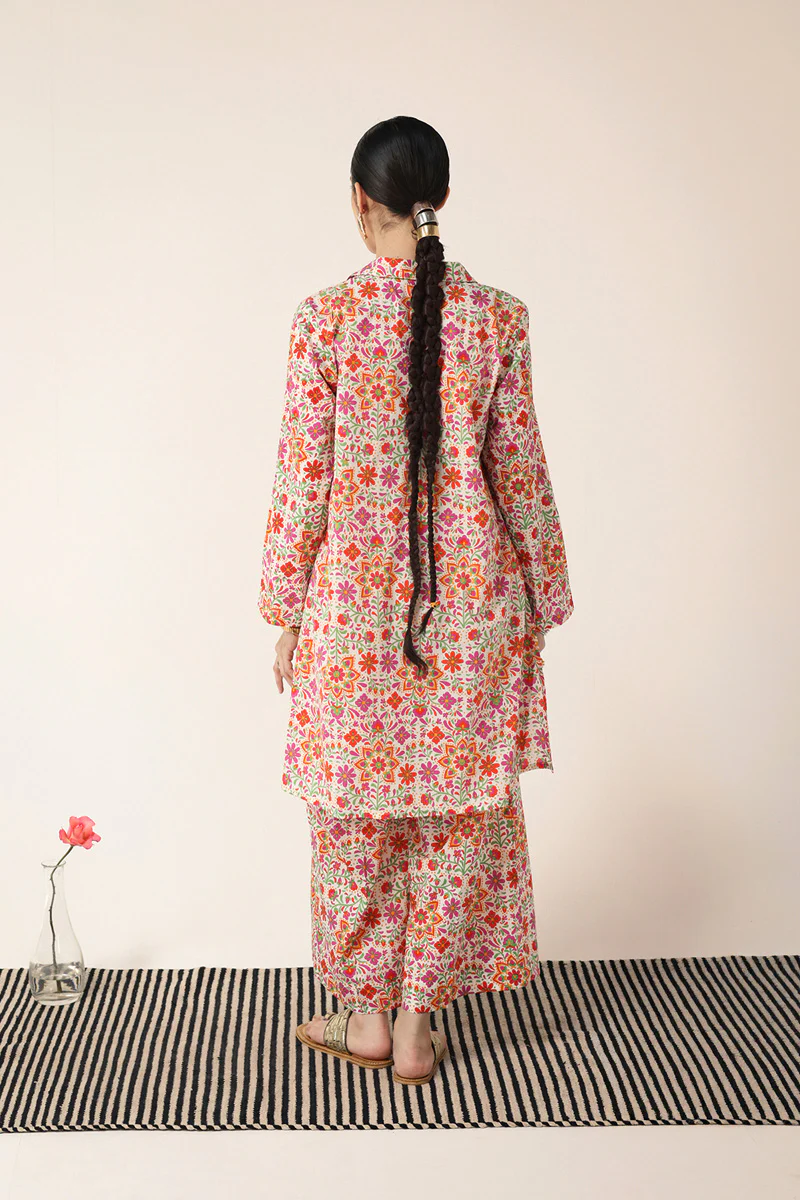 Bold Mexican floral ensemble - Image 14