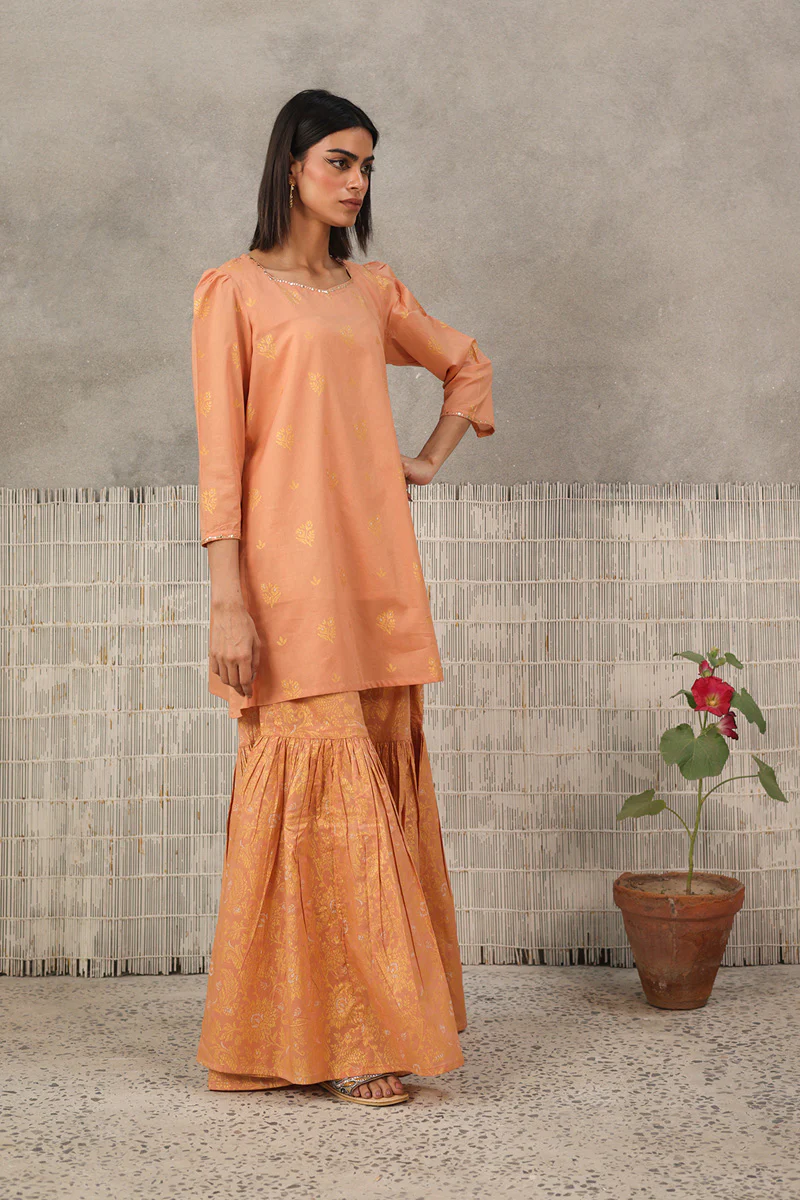 Jacquard Majesty Gharara Suit - Image 12