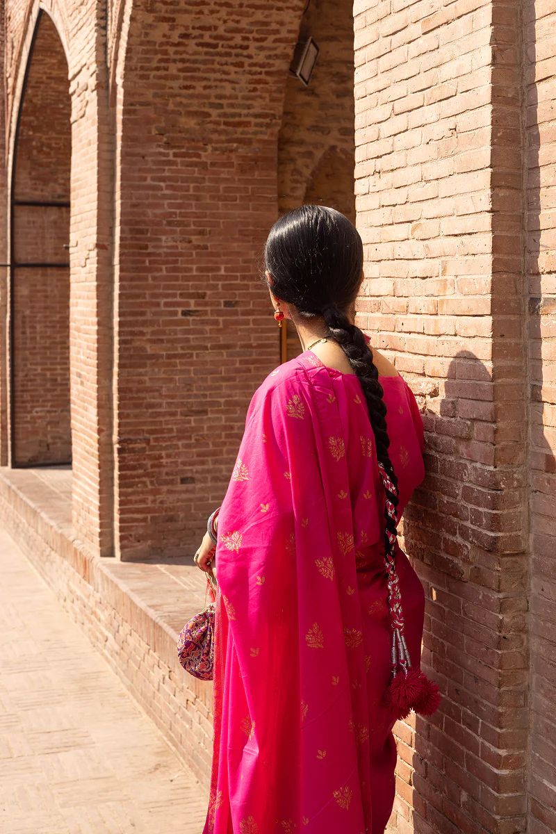 Zarqash Jacquard Majesty Saree - Image 15