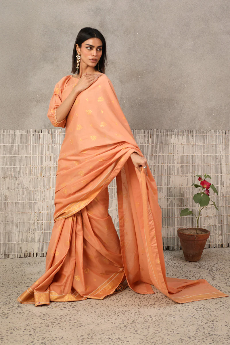 Zarqash Jacquard Majesty Saree - Image 19
