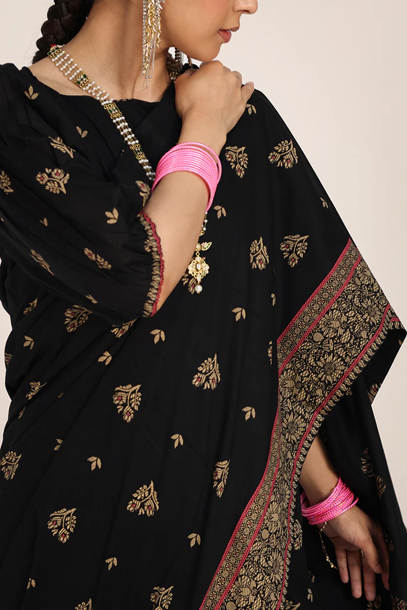 Zarqash Jacquard Majesty Saree - Image 2