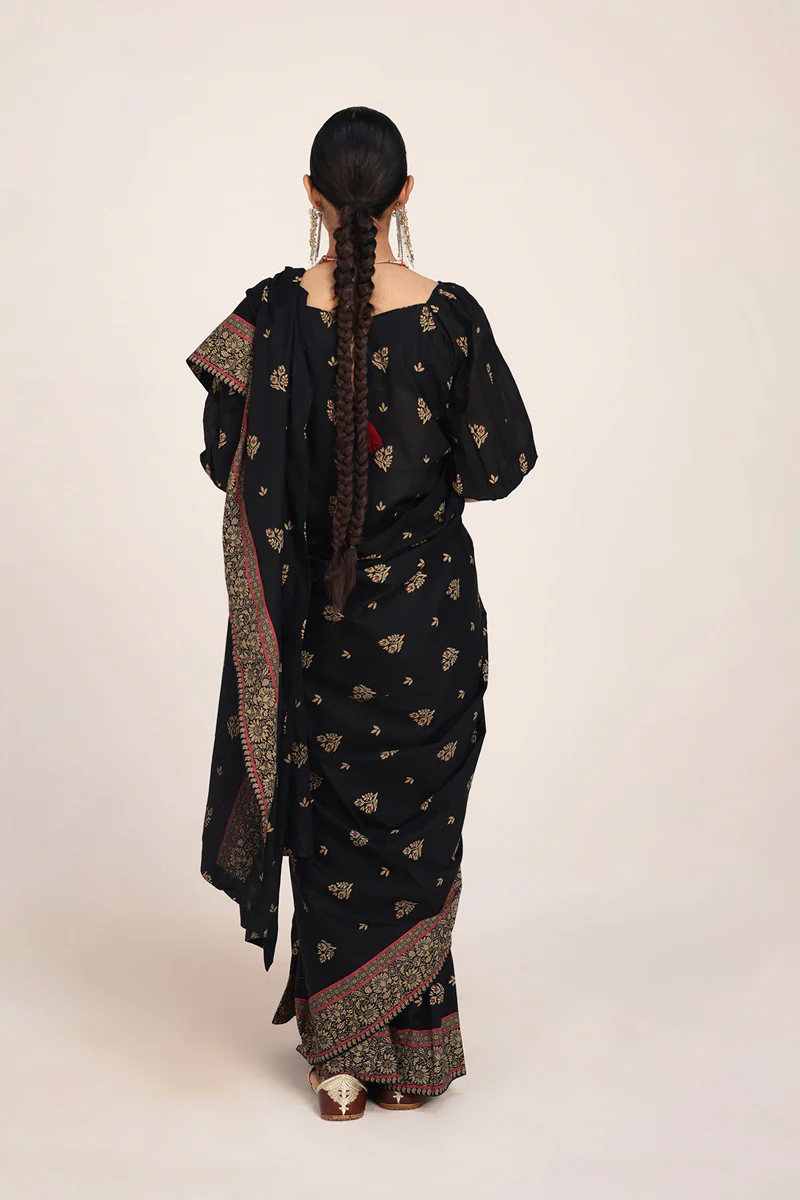 Zarqash Jacquard Majesty Saree - Image 5