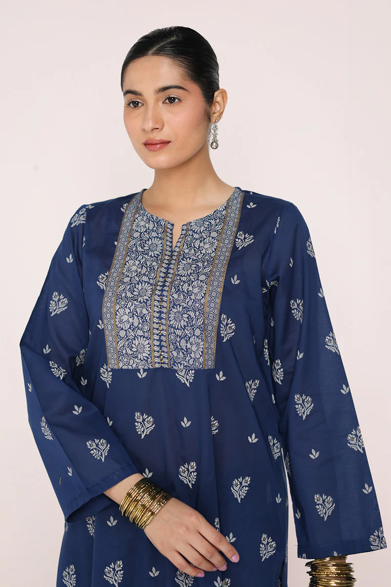 Jacquard Majesty Glided Ensemble - Image 6