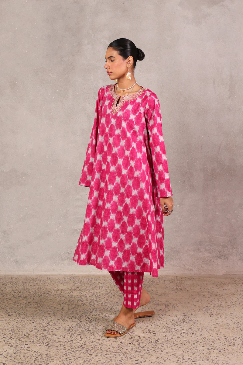 Ikat Gold Fusion Duo - Image 10
