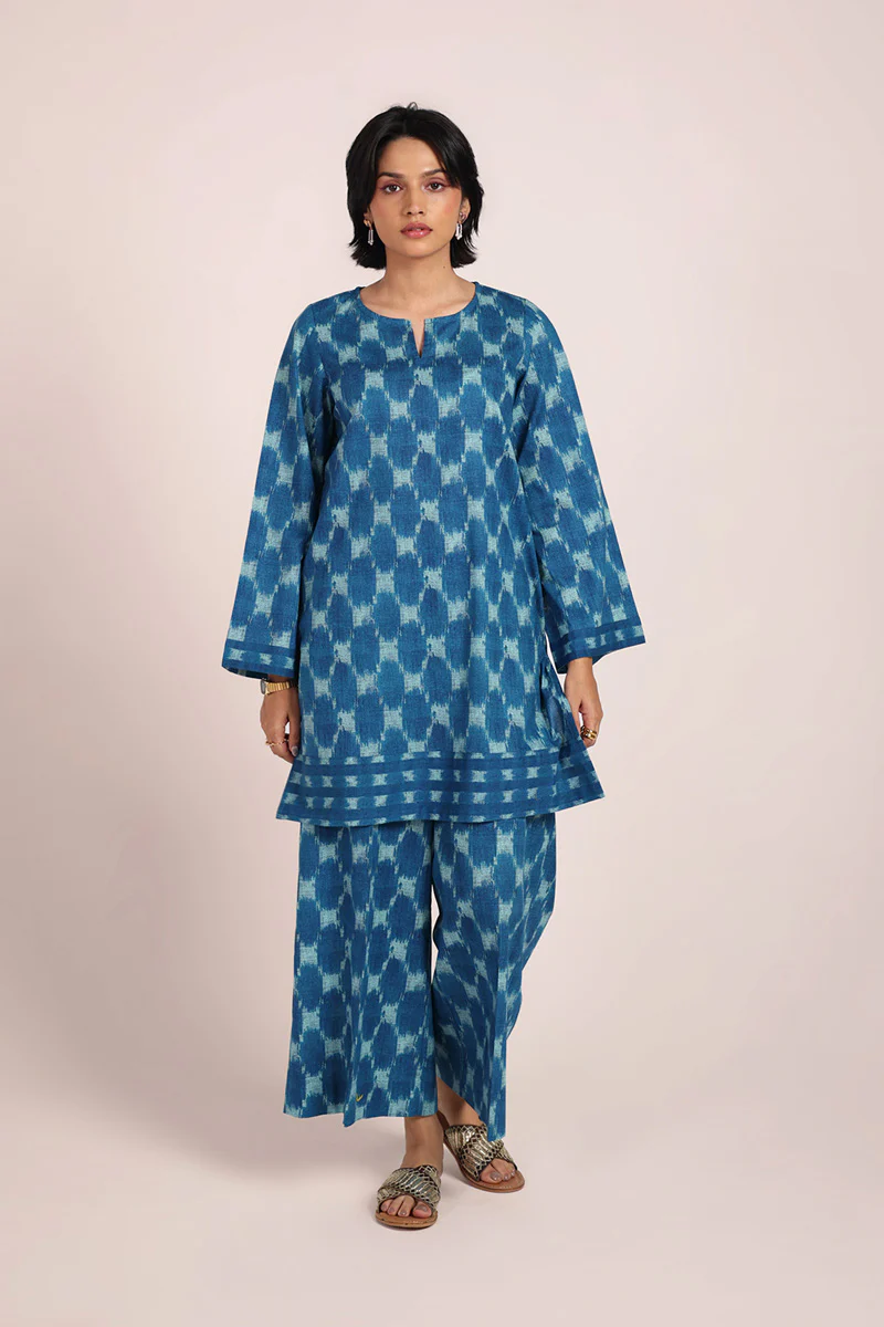 Ikat Illusion Ensemble - Image 7