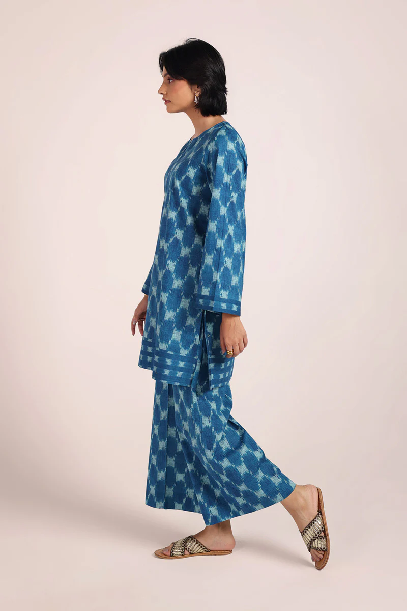 Ikat Illusion Ensemble - Image 8