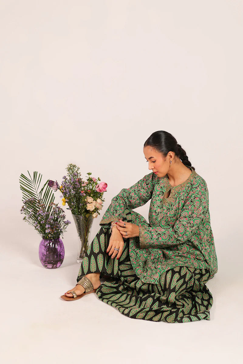 Saru Luxe Thread Gharara Set - Image 3