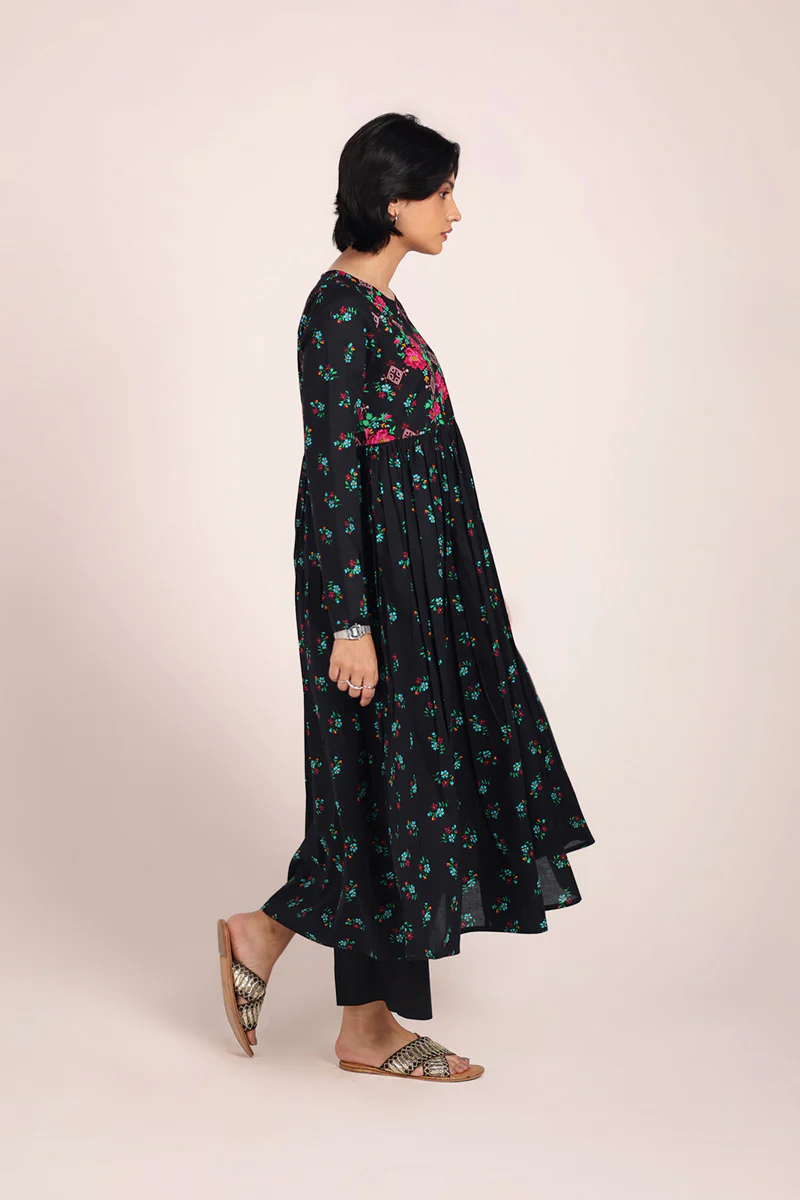 Heart of Balochi Booti Frock - Image 5