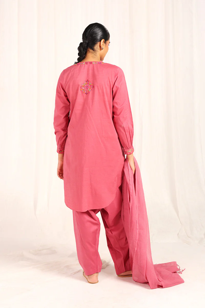 Chamba Rumal Luxe Set - Image 11