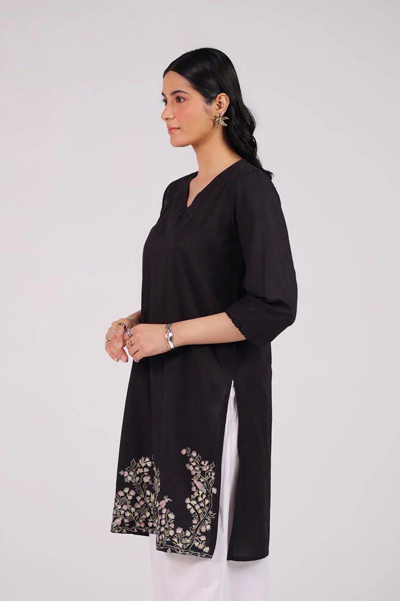 Faras Embroidered Shirt - Image 4