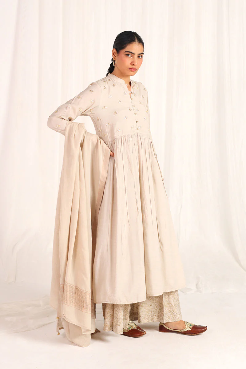 Zareen Gota Grace Suit - Image 18