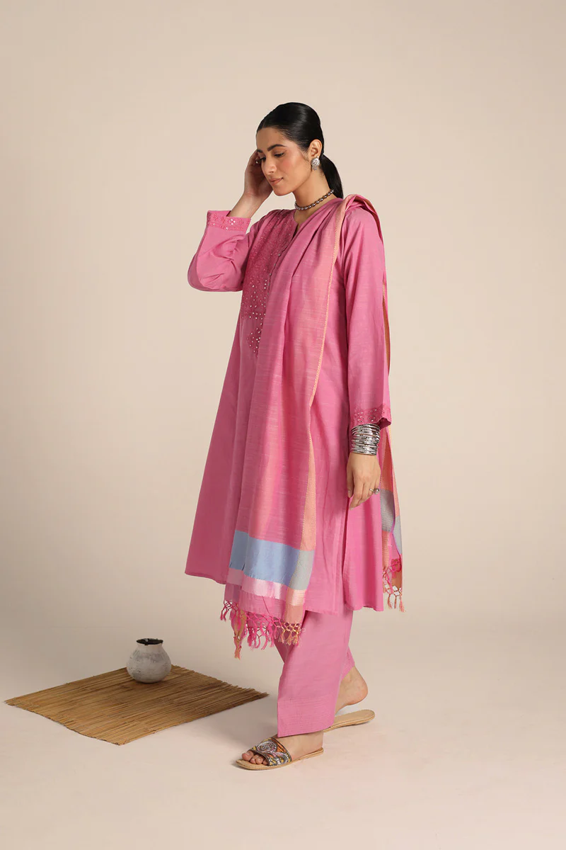 Aina Mahal Suit - Image 5