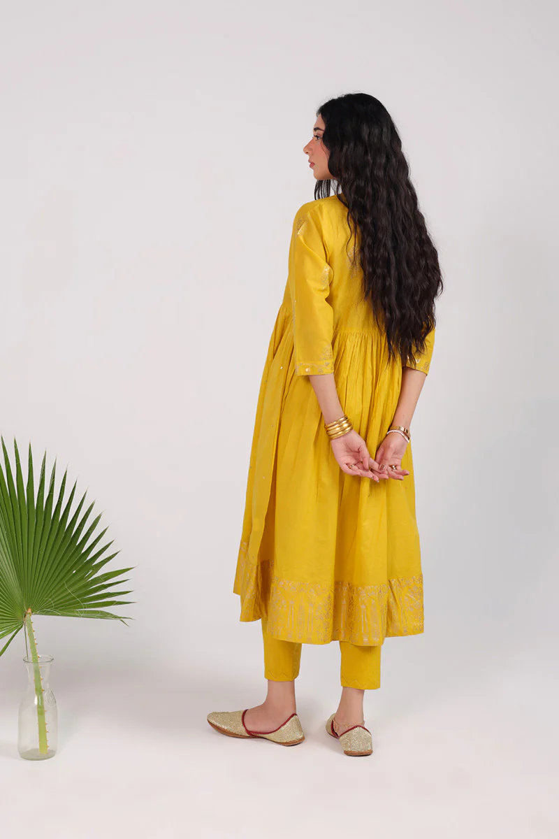 Husna Gilded Glow Set - Image 8