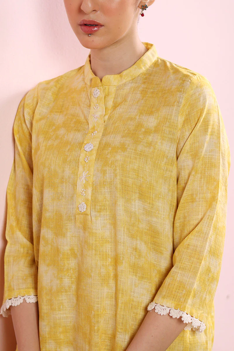 Aina-e-Zaib Kurta - Image 4