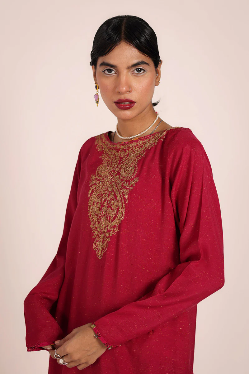 Bold Hues of Red 3-Piece Suit - Image 5