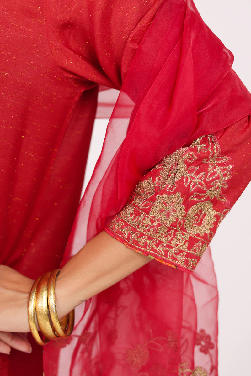 Hues of Red & Gold Ensemble - Image 2