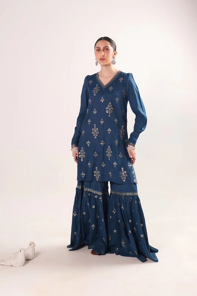 Ronak-e-Gulastari Suit - Image 4