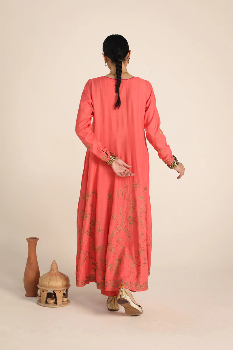 Hues of Red Gilded Flare Ensemble - Image 8