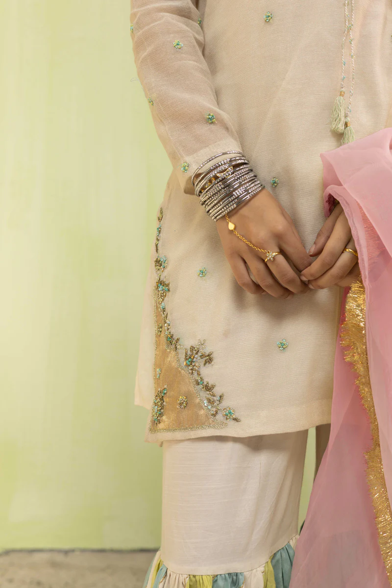 Mahrani Signature Gharara Suit - Image 3
