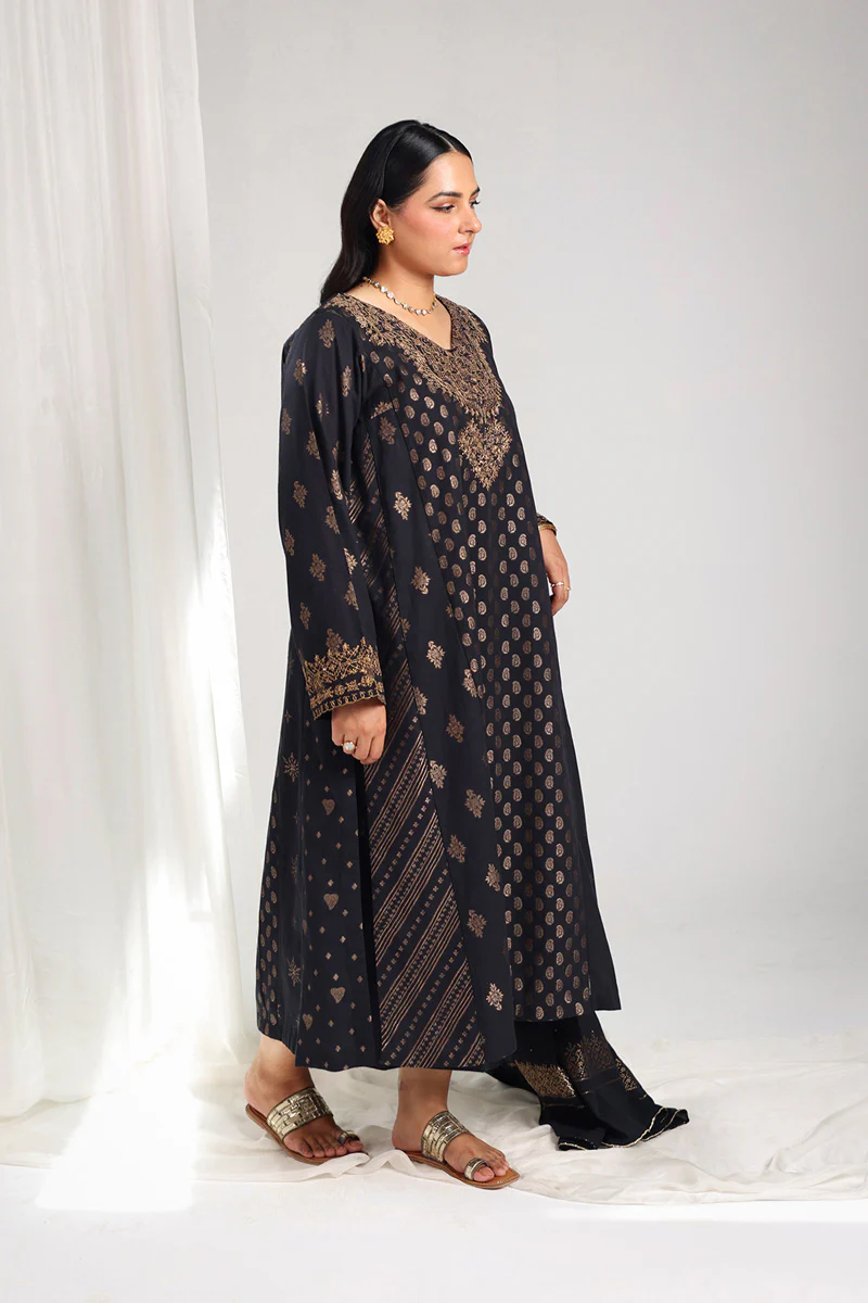 Golden Woven Raat ki Rani 3 Piece - Image 4