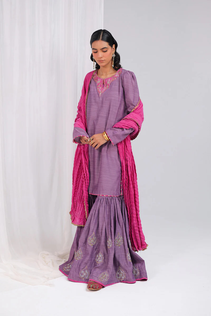 Shoukh Rang 3 Piece Gharara Set