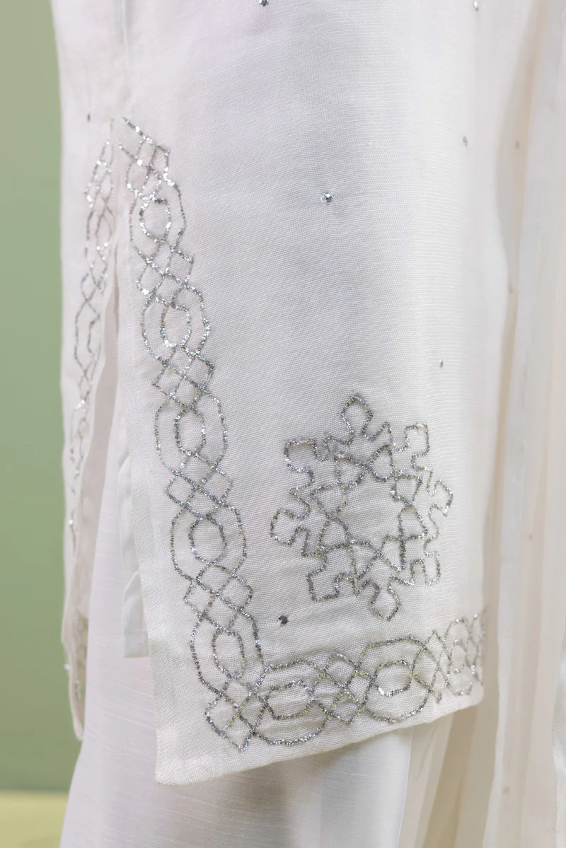 Zahra-e-Noor 3 Piece Suit - Image 4