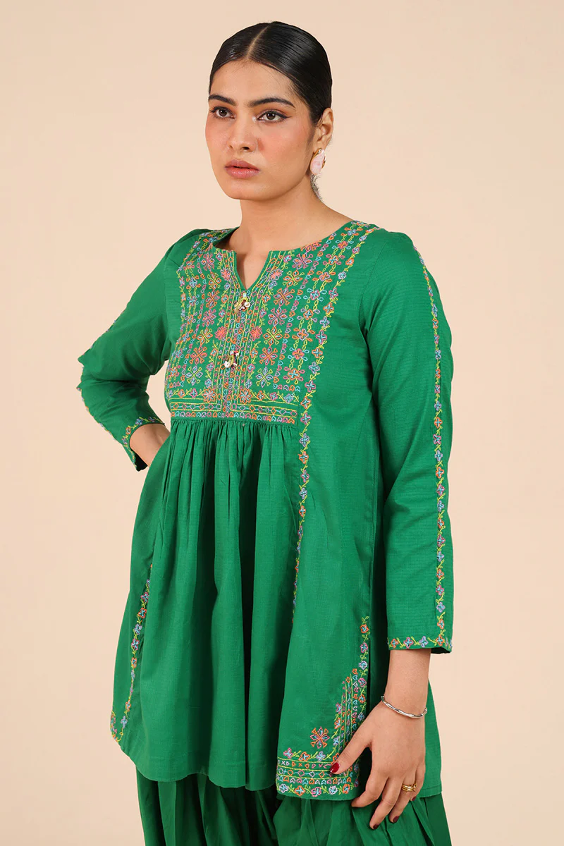 Kasuti Mashup Embroidered Set - Image 3