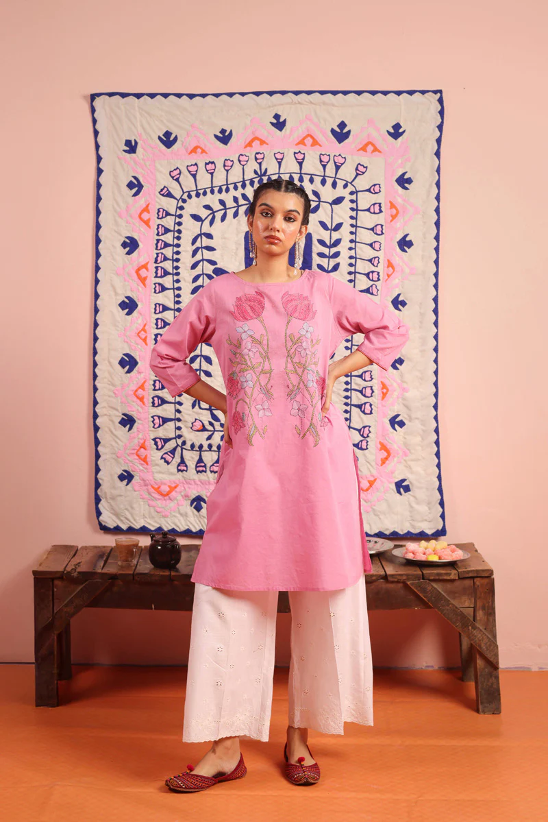 Artisanal Feminine Zaib Kurta - Image 5