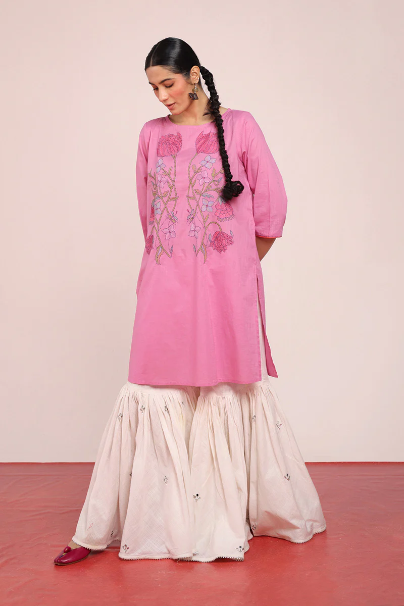Artisanal Feminine Zaib Kurta - Image 9