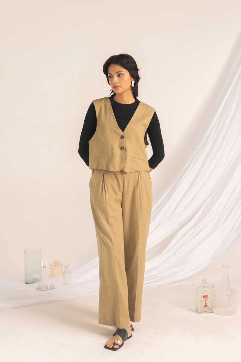 Linen Love Layers Suit - Image 7