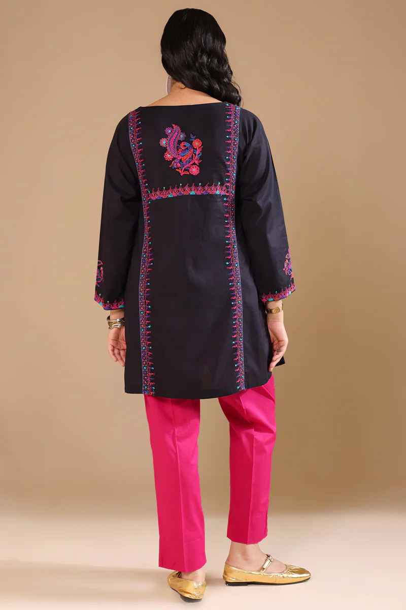 Color Waves Thread line Kurta - Image 5