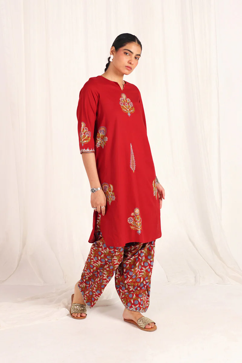 Kachnaar Aari Kahani Ensemble - Image 3
