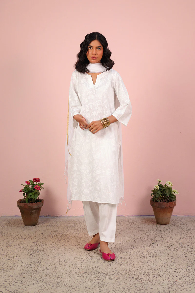 Rangeela Beaded Bliss Kurta - Image 3