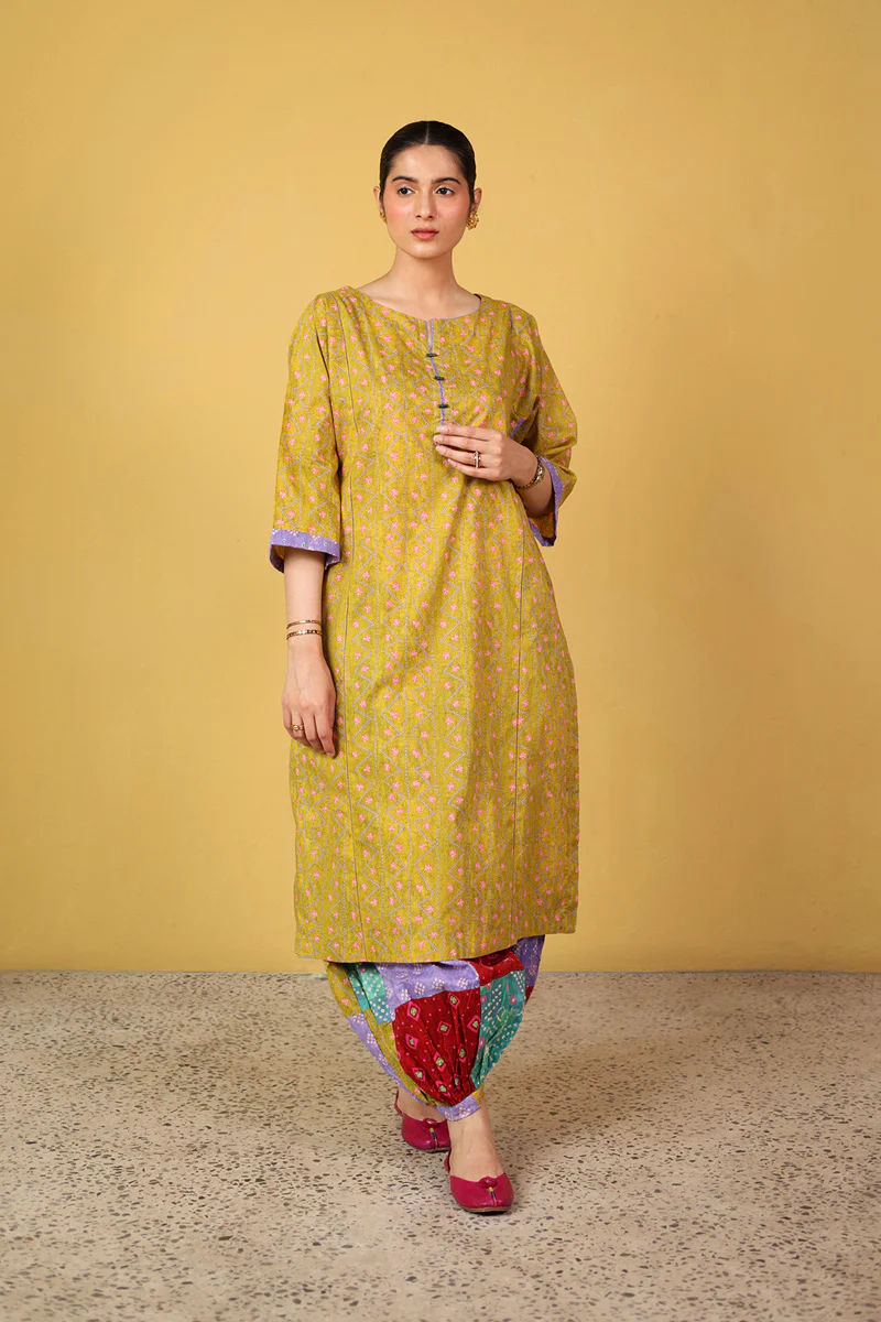 Rangeela Surkh Saaz Kurta - Image 7