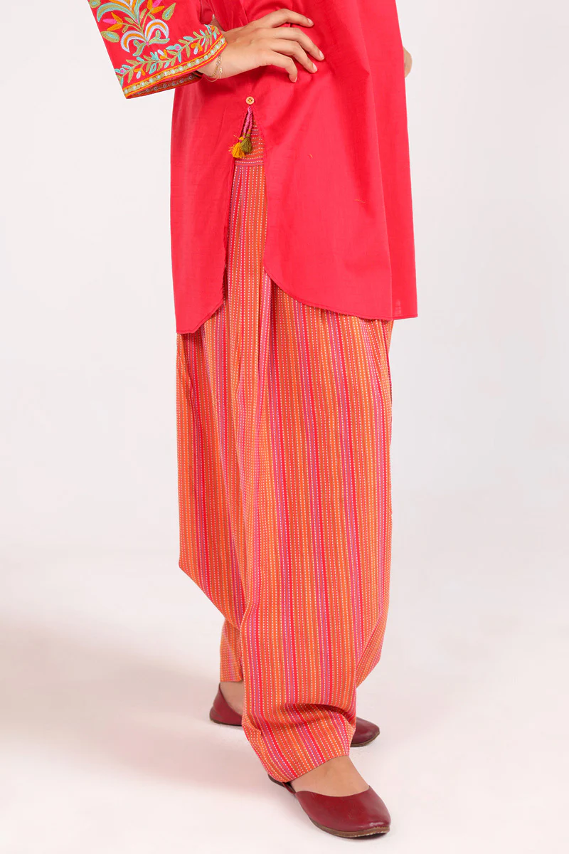 Rangeen Qissay Embroidered Set - Image 9