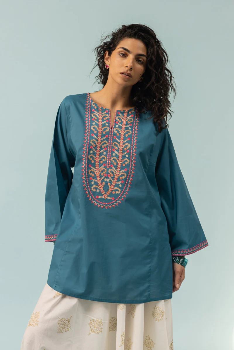 Heritage Crest Kurti - Image 12