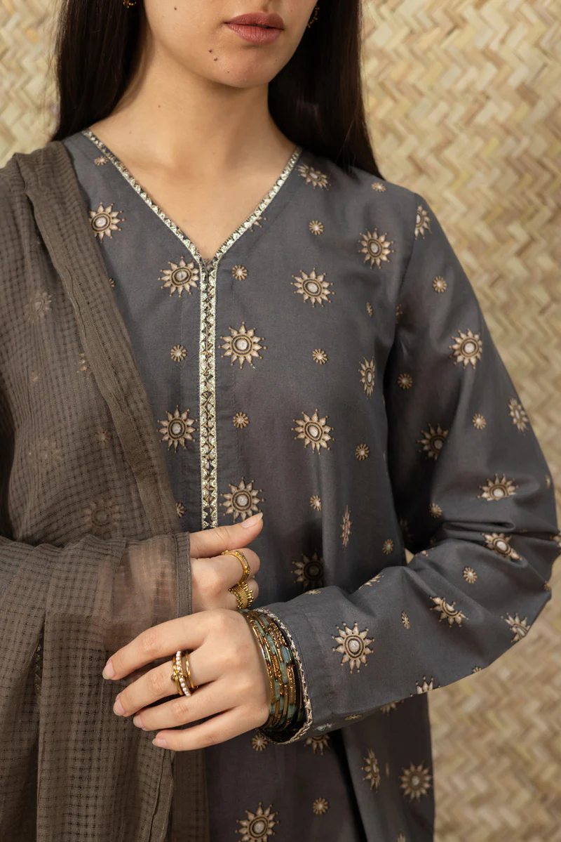Soft Mandana Gharara Set - Image 13
