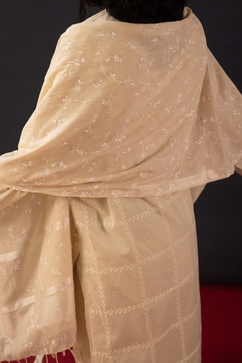 Ivory Reverie Ensemble - Image 3