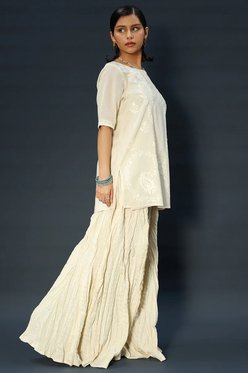 Embroidered Reverie Set - Image 12