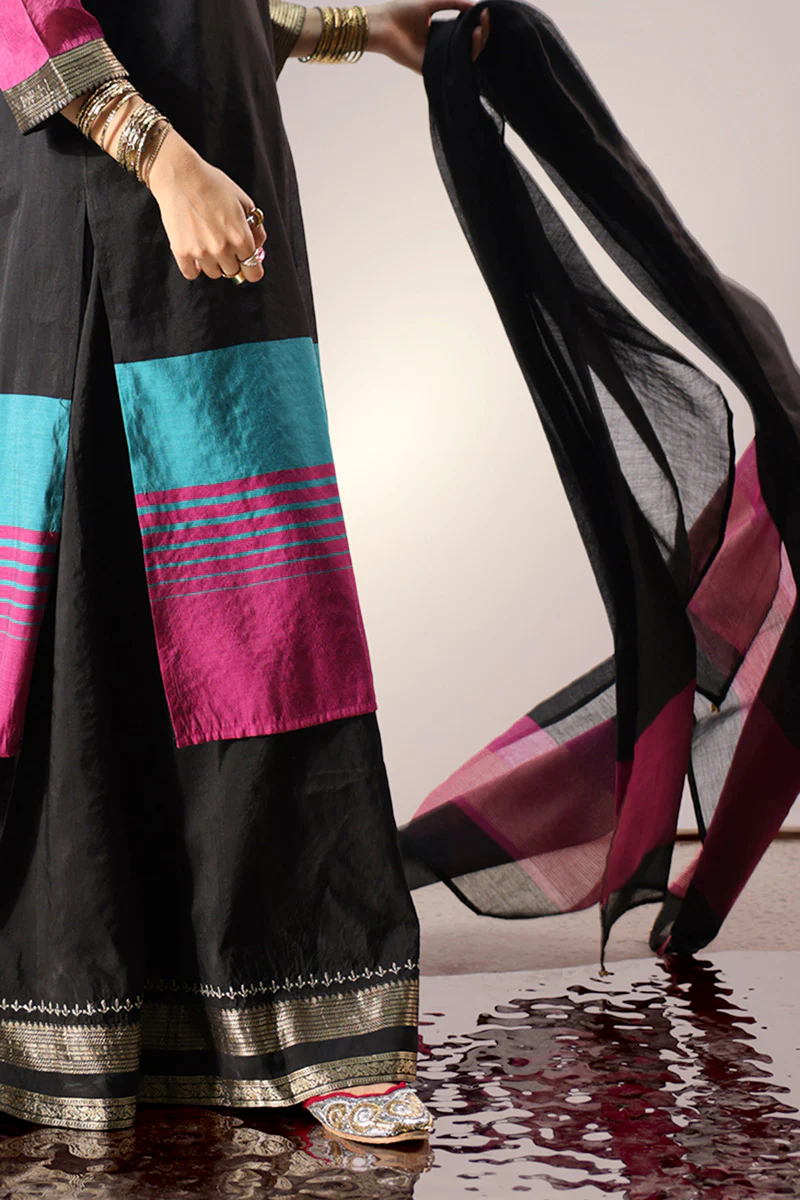 Rang-e-Mehfil 3-Piece Ensemble - Image 3