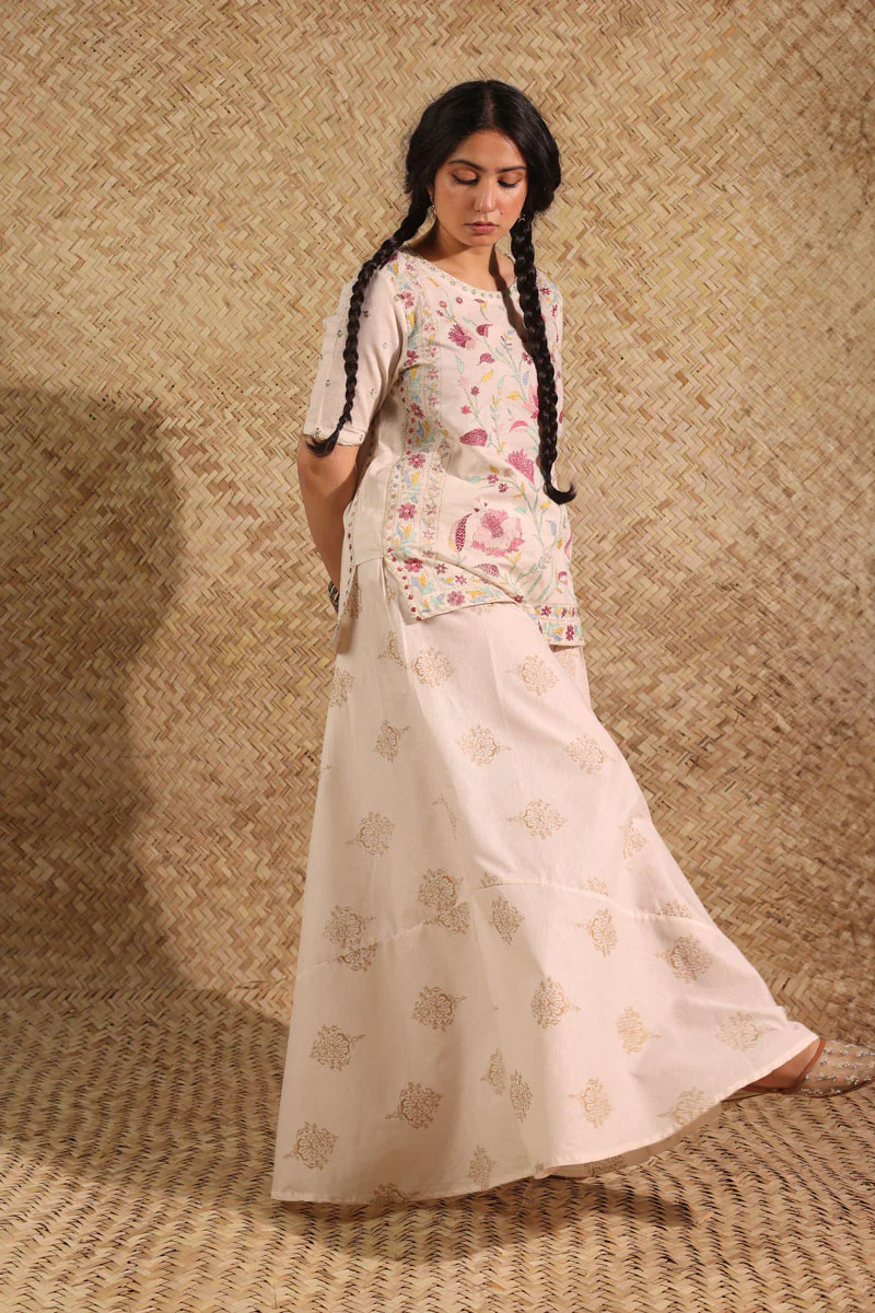 Hand-Crafted Mughal Skirt Set - Image 13