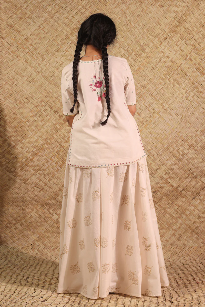 Hand-Crafted Mughal Skirt Set - Image 19