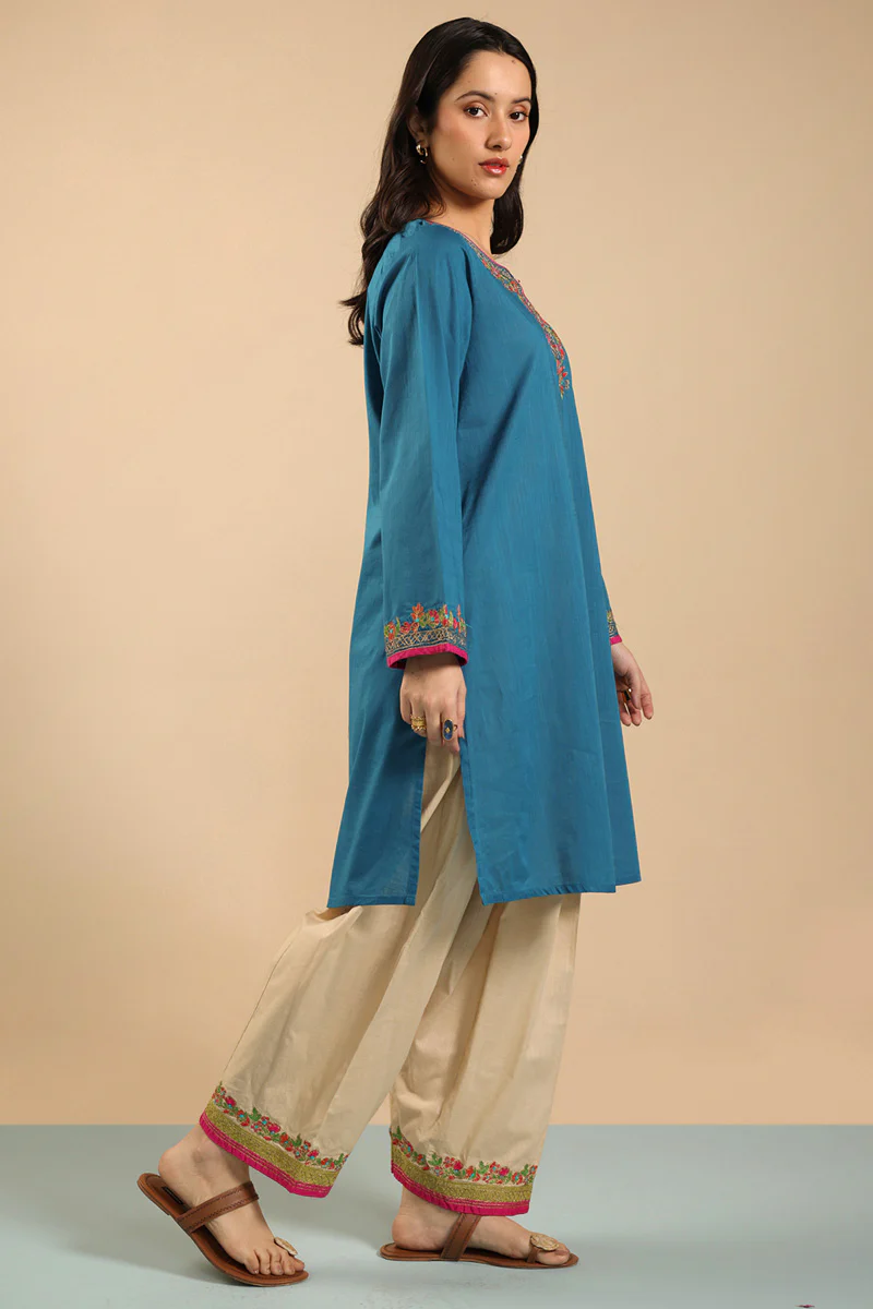 Persian Tales Embroidered Set - Image 3