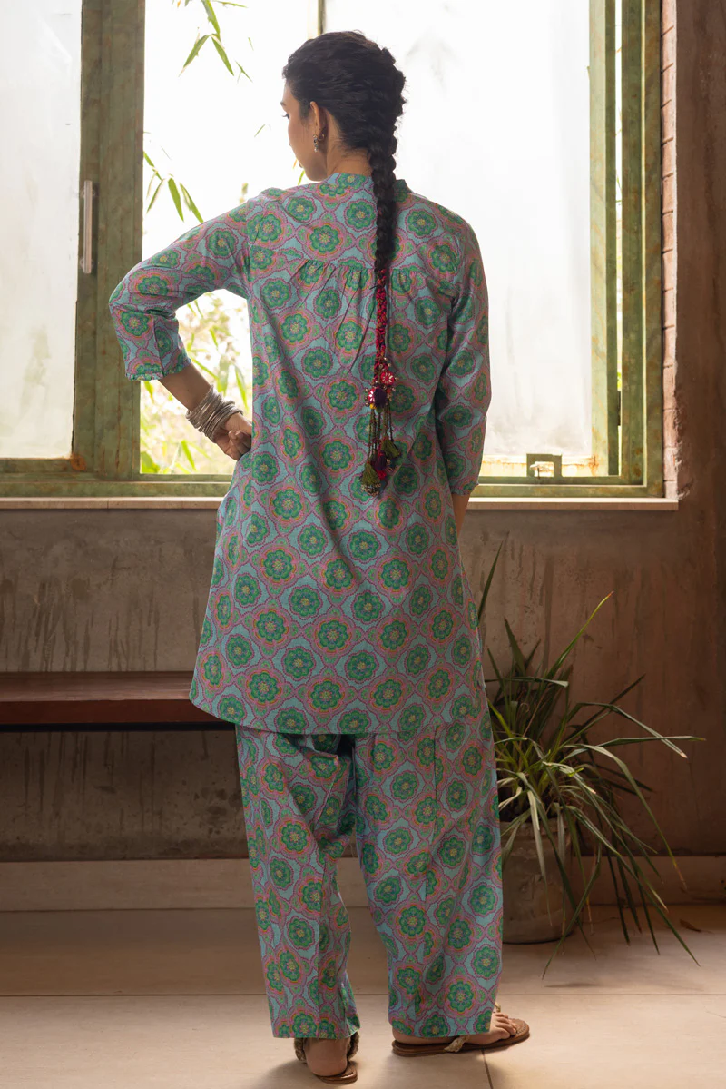 Printed Crochet Duo Set - Image 4