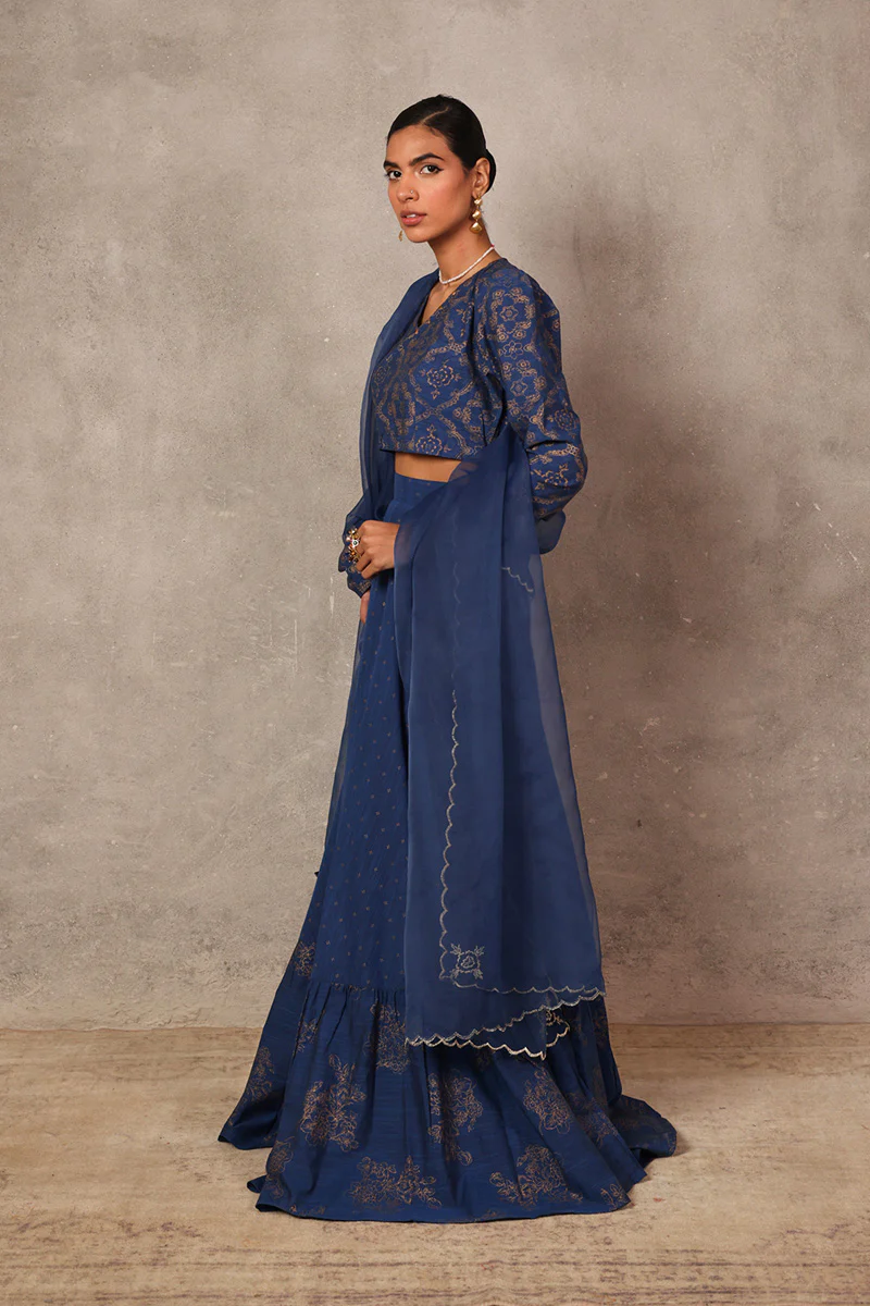 Firni Iconic Suit - Image 5