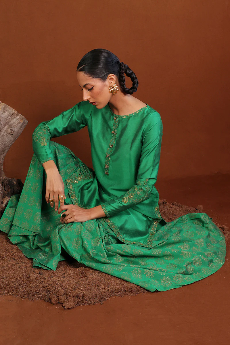 Musawirana Embroidered 2 Piece Set - Image 3