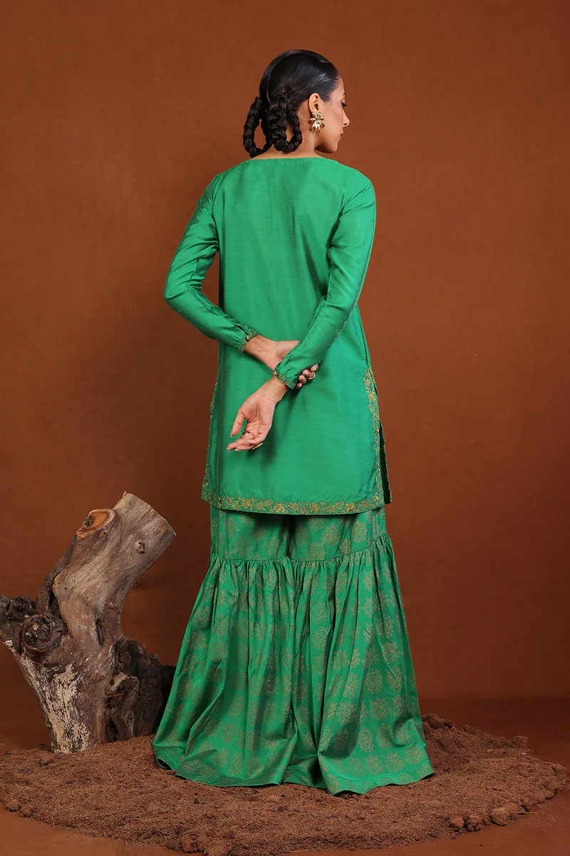Musawirana Embroidered 2 Piece Set - Image 6