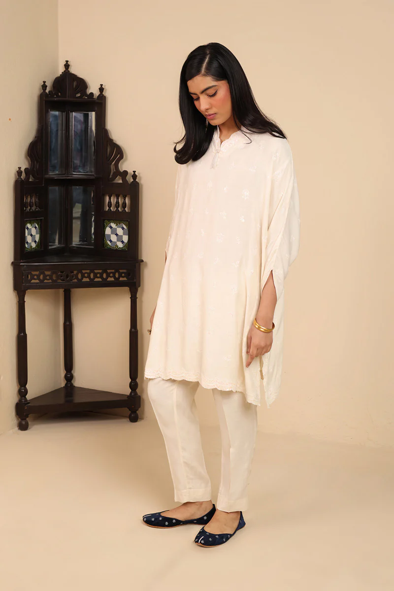 Timeless Lumban suit - Image 5