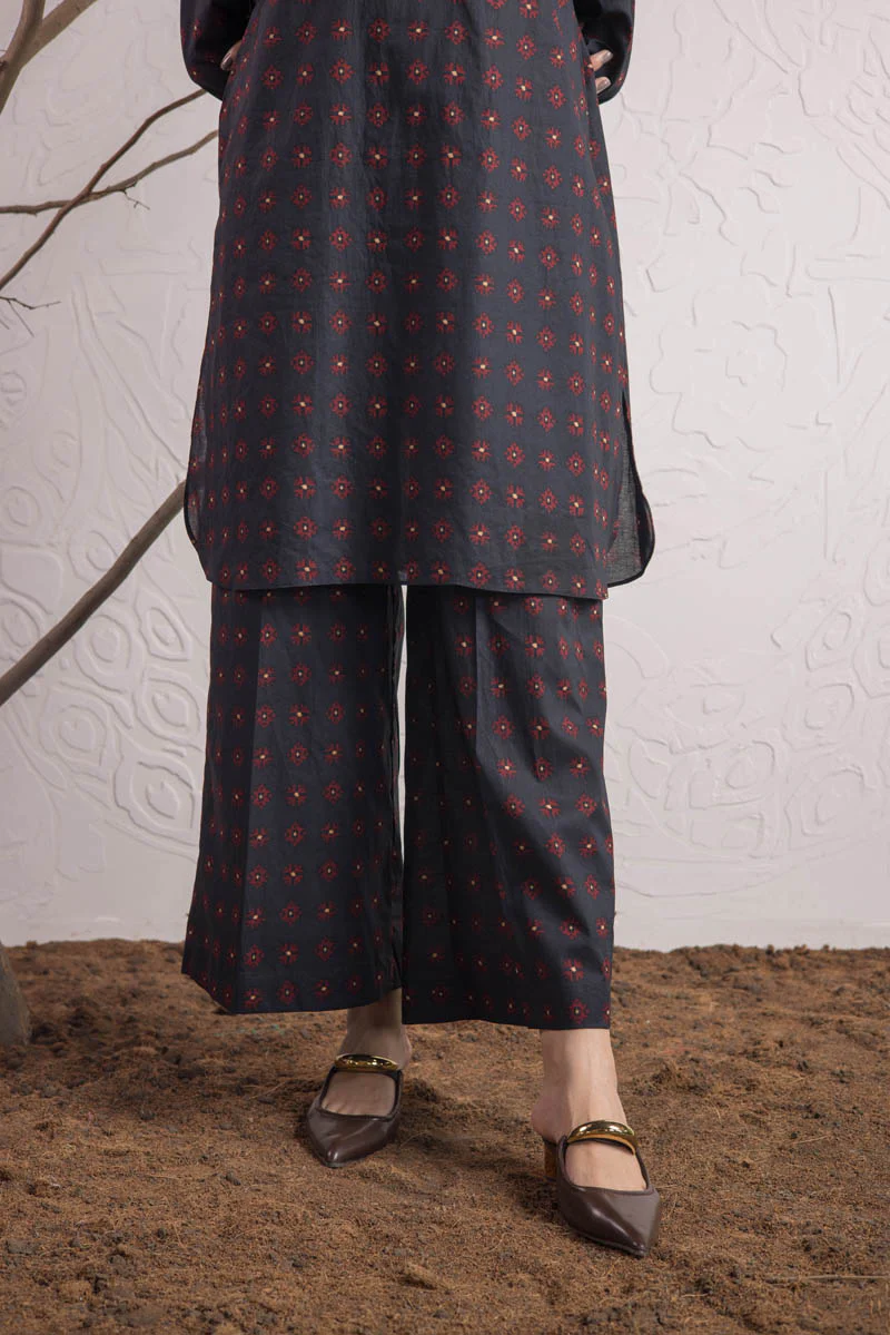 Printed Indonesian 2 Piece - Image 10